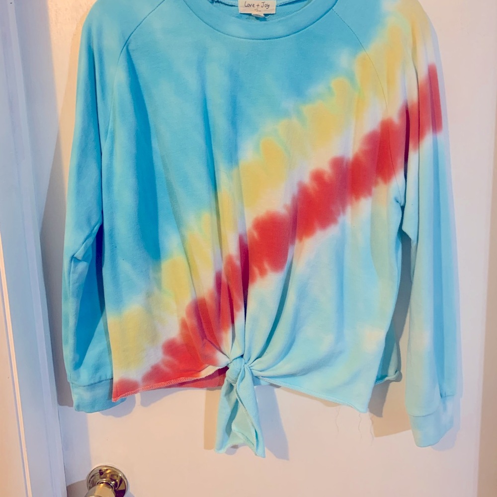 Beautiful arctic blue, tie-dye sweatshirt. Size M.